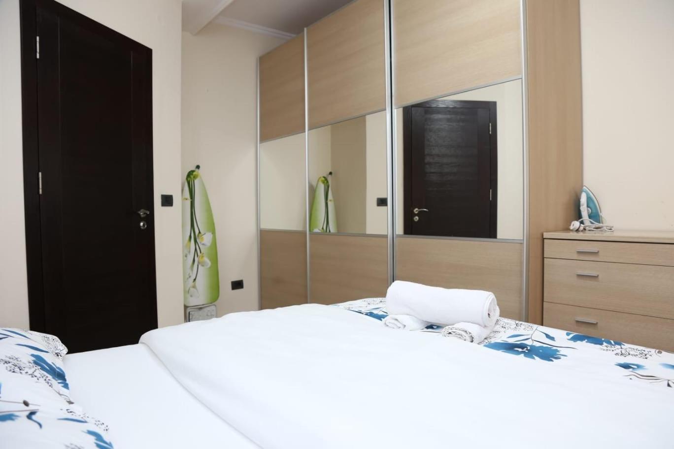 טיראנה Ergi'S Host Apartment מראה חיצוני תמונה